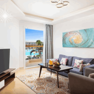 Junior Suite Pool View Albatross Royal Moderna